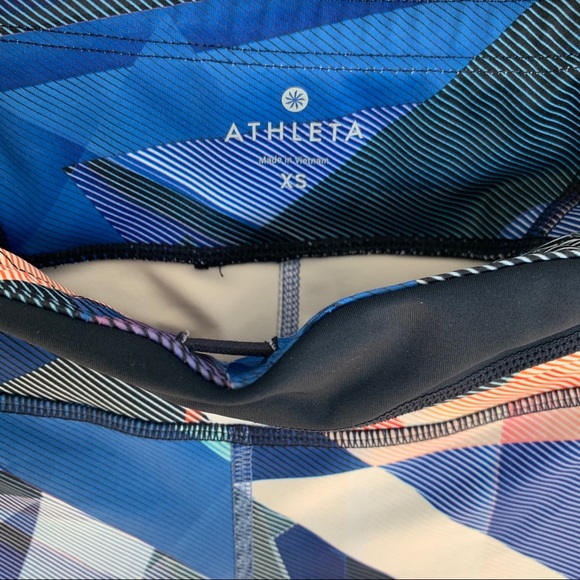 Athleta Sonara Electric Geo Leggings. XS - Picture 12 of 12